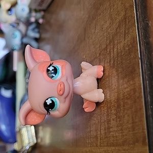Authentic Littlest Pet Shop pig #622